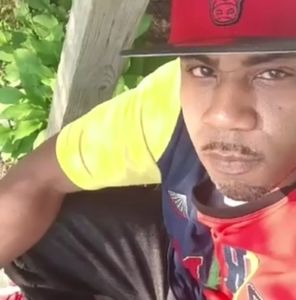 Meet your Posher, Perry